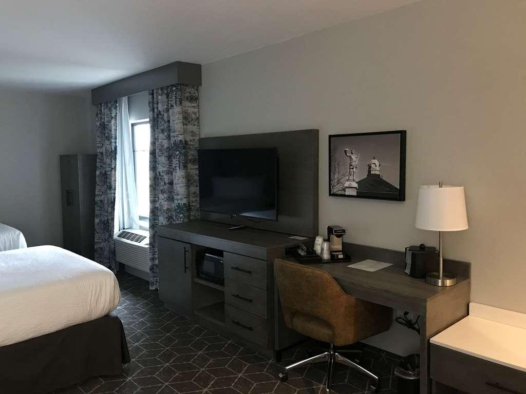 Best Western Plus Lawrenceburg Oda fotoğraf